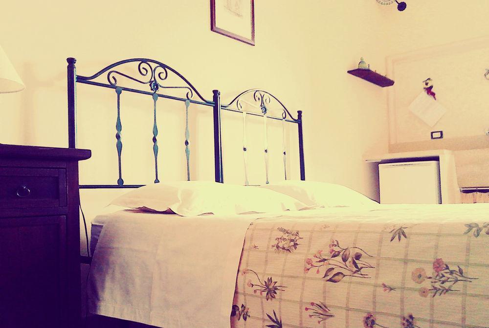 B&B Li Ccoti Cannole Exterior photo