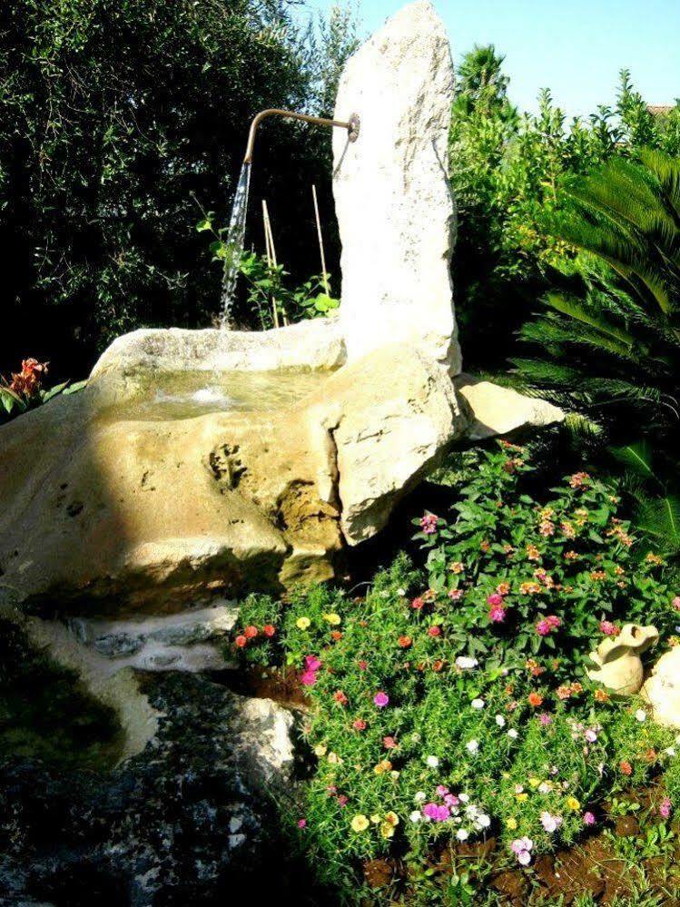 B&B Li Ccoti Cannole Exterior photo